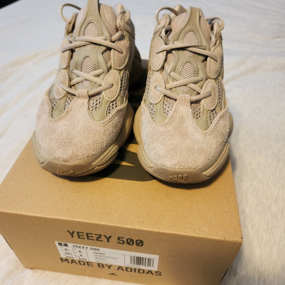 Yeezy 500